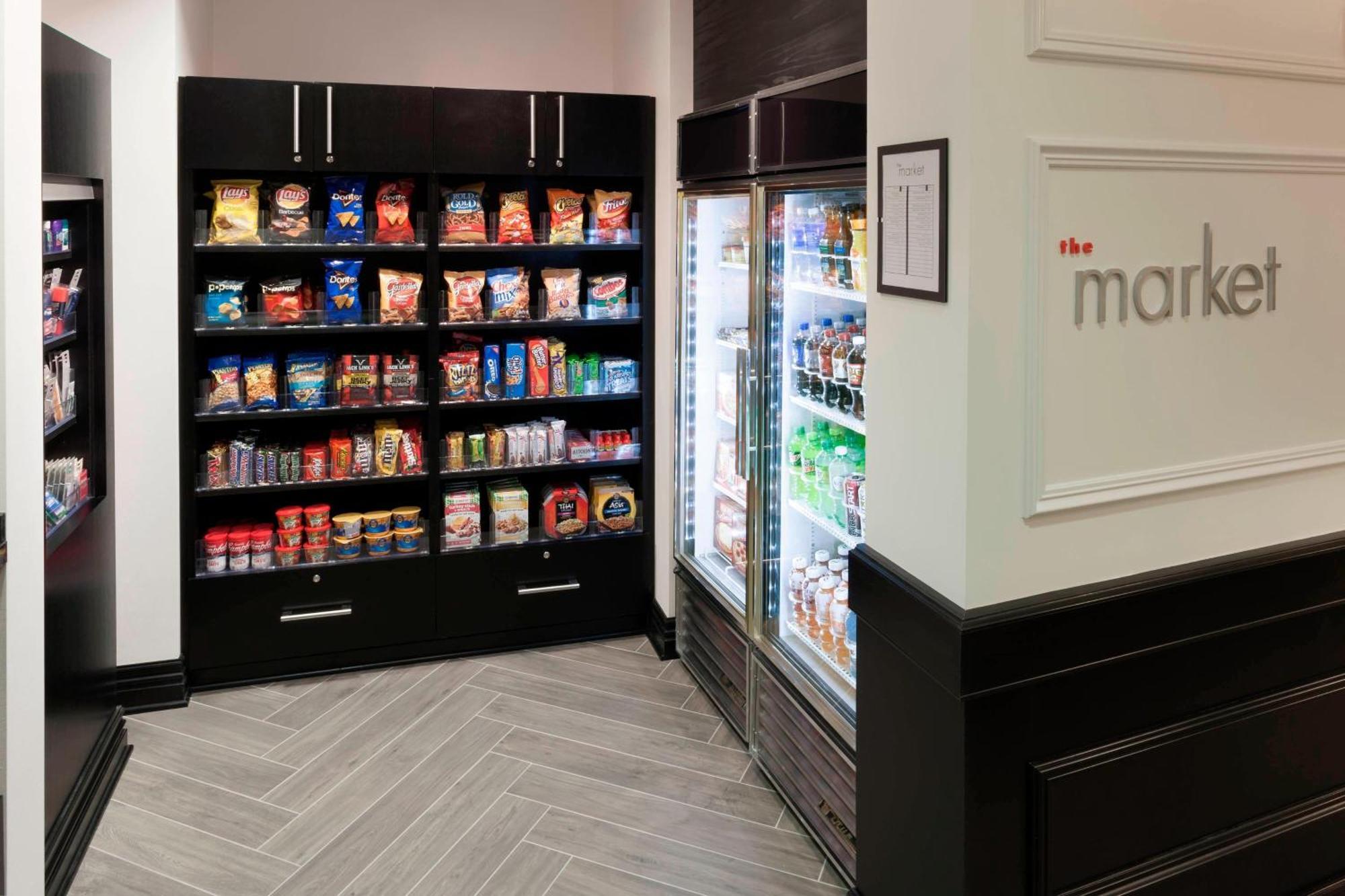 Residence Inn By Marriott Richmond Downtown Екстериор снимка