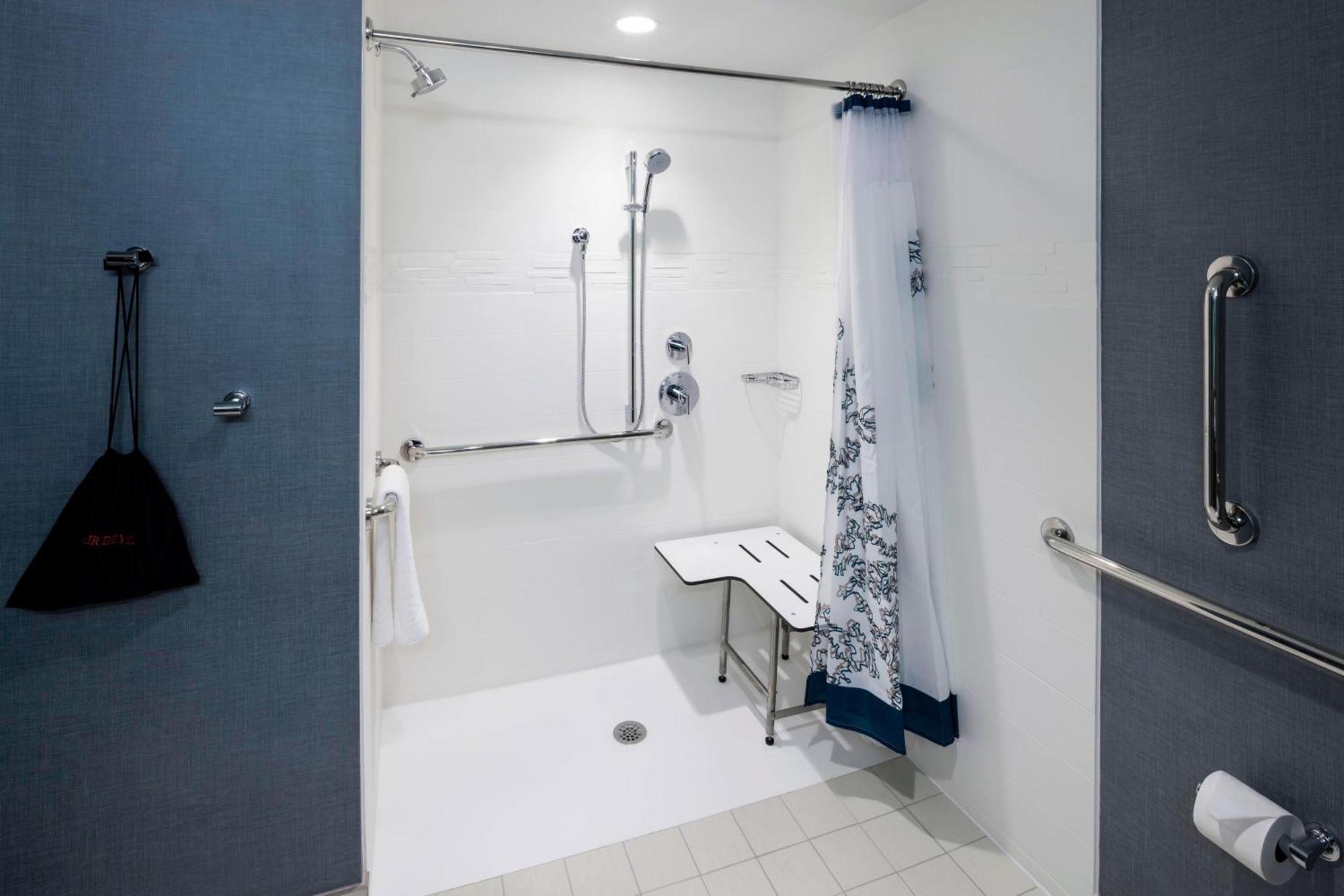 Residence Inn By Marriott Richmond Downtown Екстериор снимка
