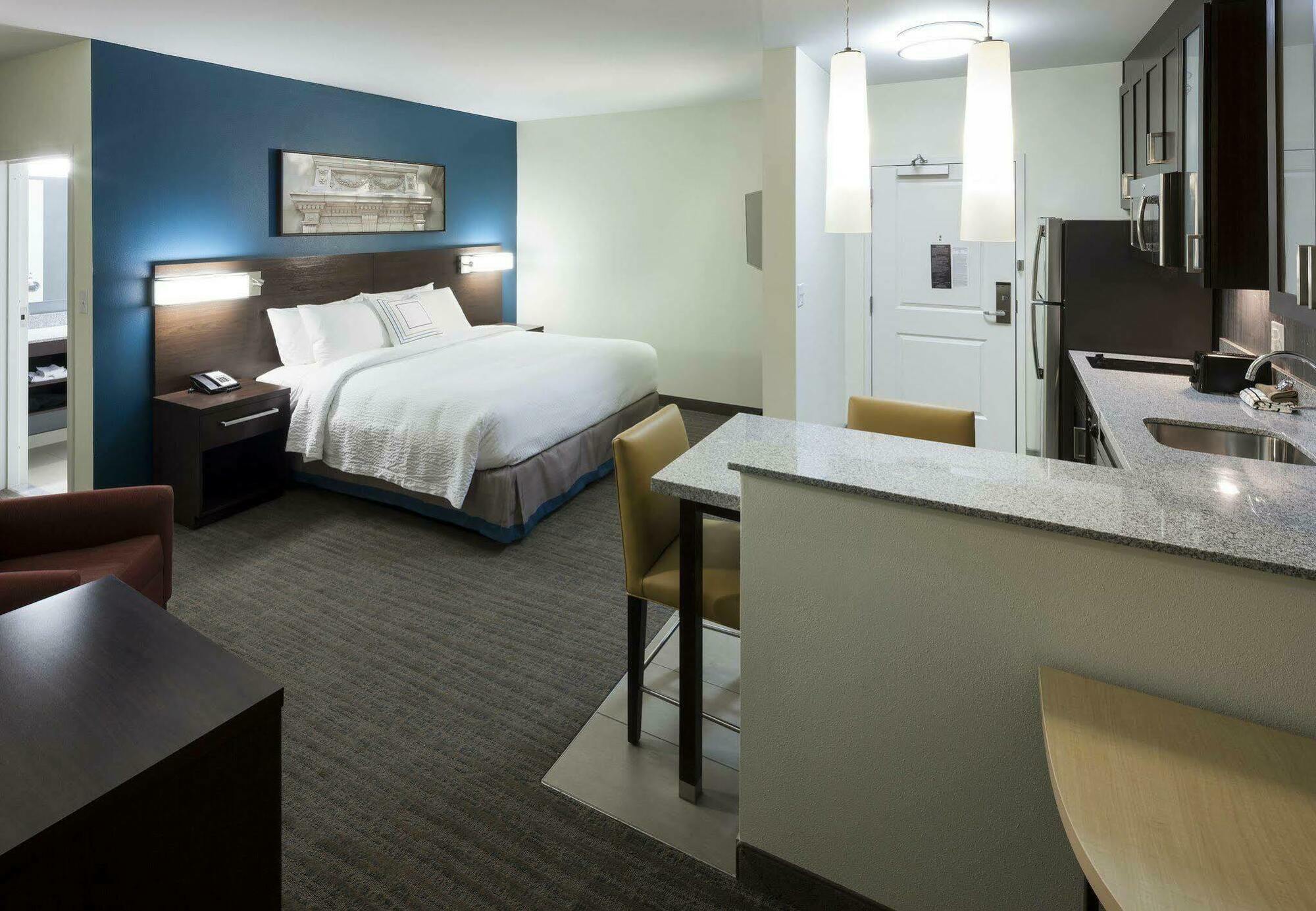 Residence Inn By Marriott Richmond Downtown Екстериор снимка